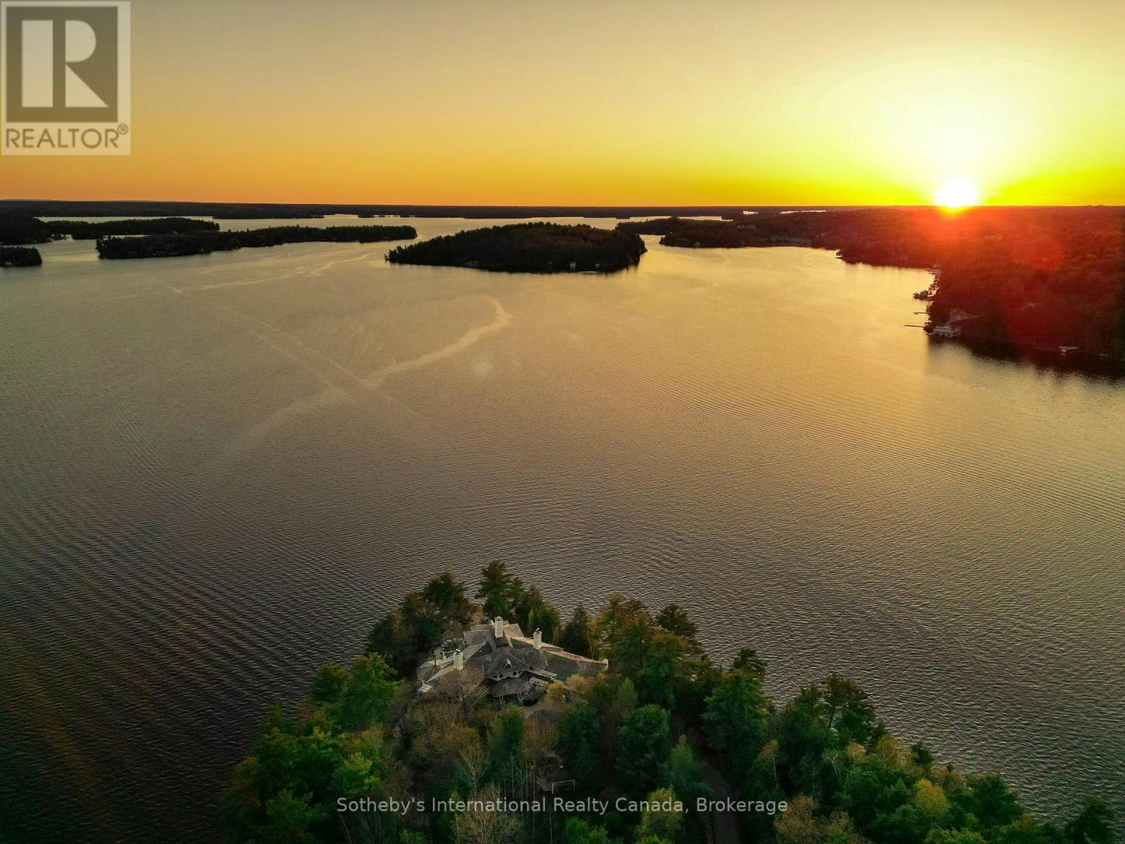 POINT COTTAGE-1250 Waldmere Road, Bracebridge, ON, P1L 1W8