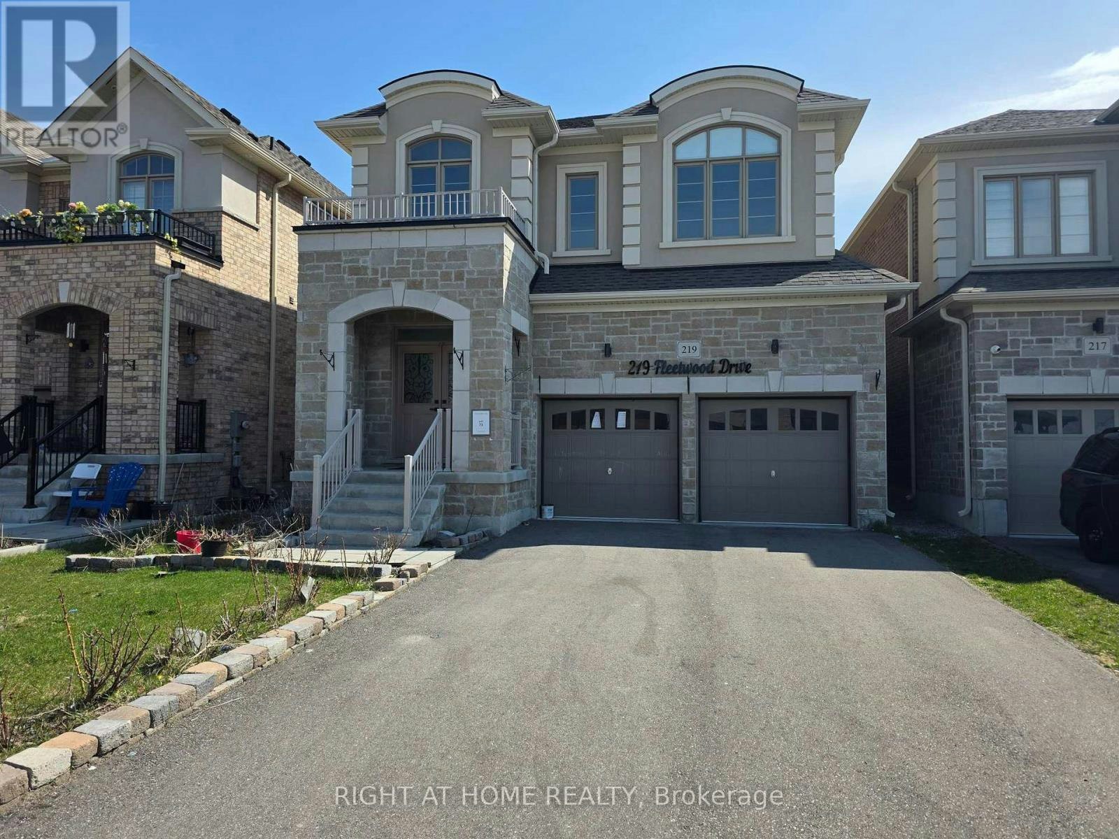 219 Fleetwood Drive, Oshawa, ON, L1K 3E7