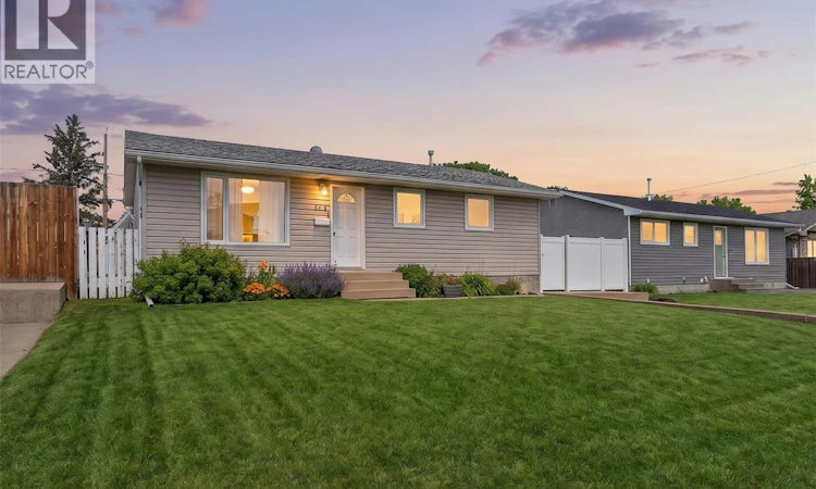1312 Stadacona Street W