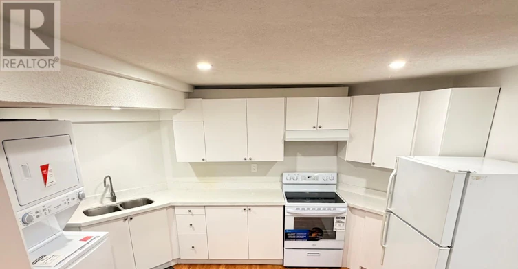 BASEMENT-216 Gwendolyn Street, Pickering, ON, L1V 4N9 - 4