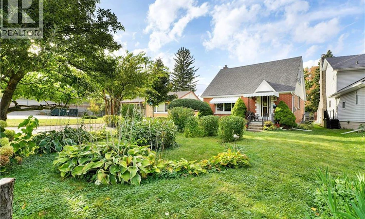 22 Graber Place