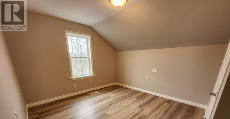 WOOD UPPER-5930 16th Avenue, Markham, ON, L3P 8N1 - 7