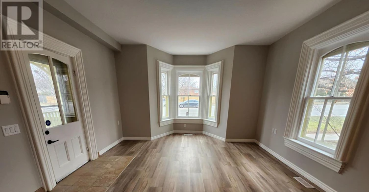 BRICK MAIN-5928 16th Avenue, Markham, ON, L3P 8N1 - 3