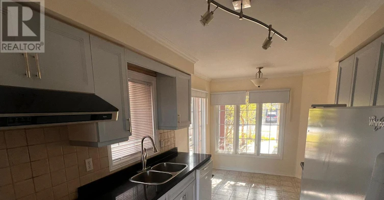 MAIN & 2ND-641 Walpole Crescent, Newmarket, ON, L3X 2B6 - 5