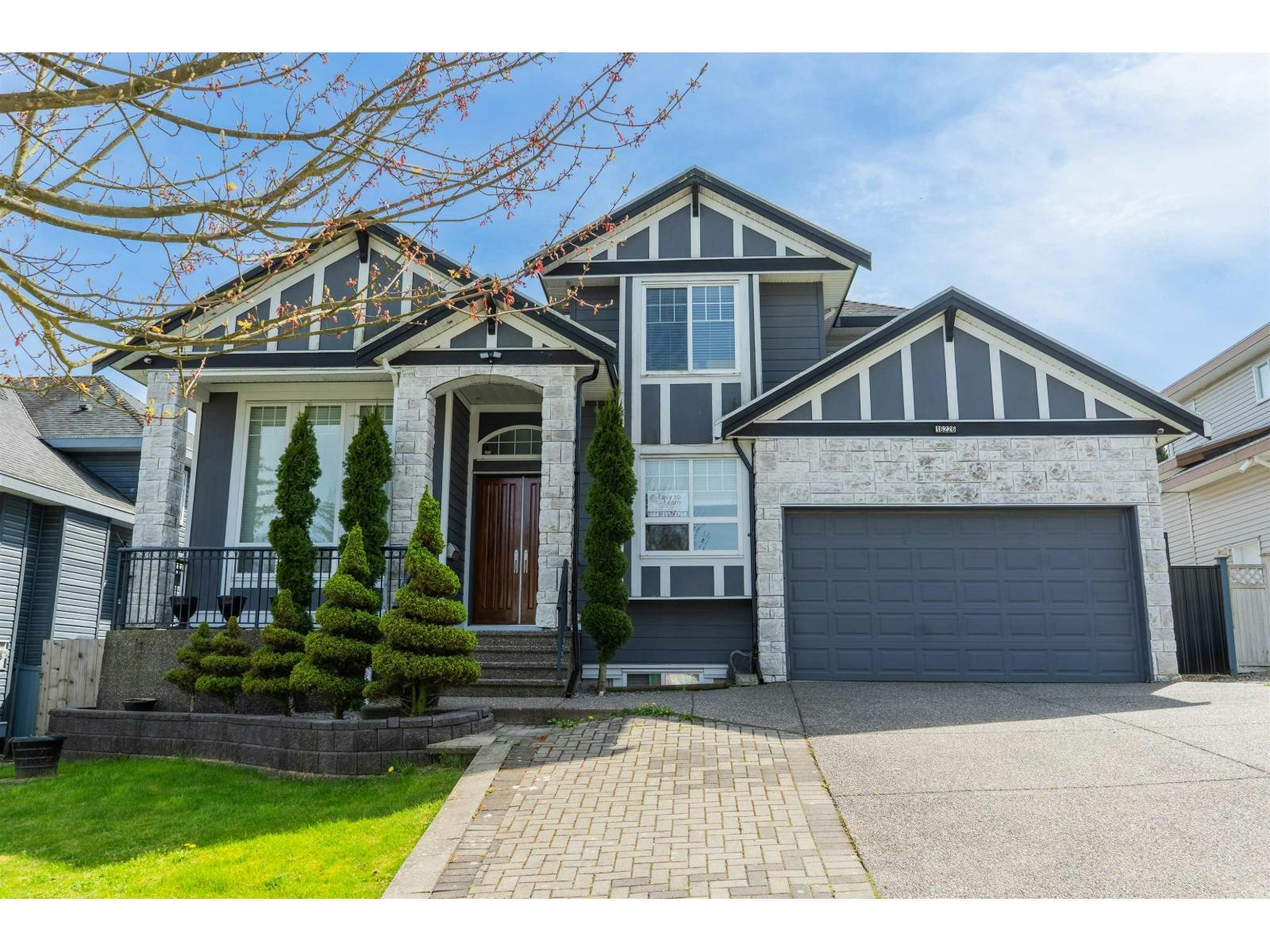 16226 96b Avenue, Surrey, BC, V3S 2M4
