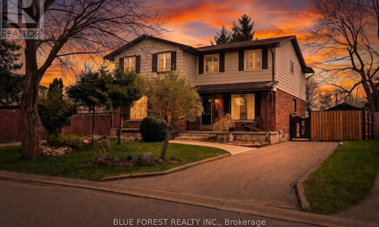 3 Lacey Crescent