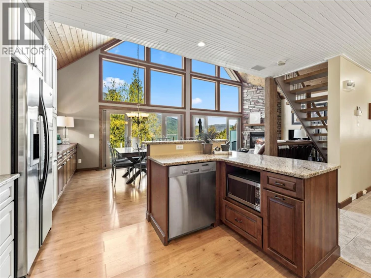 73-6421 Eagle Bay Road, Eagle Bay, BC, V0E 1T0 - 10