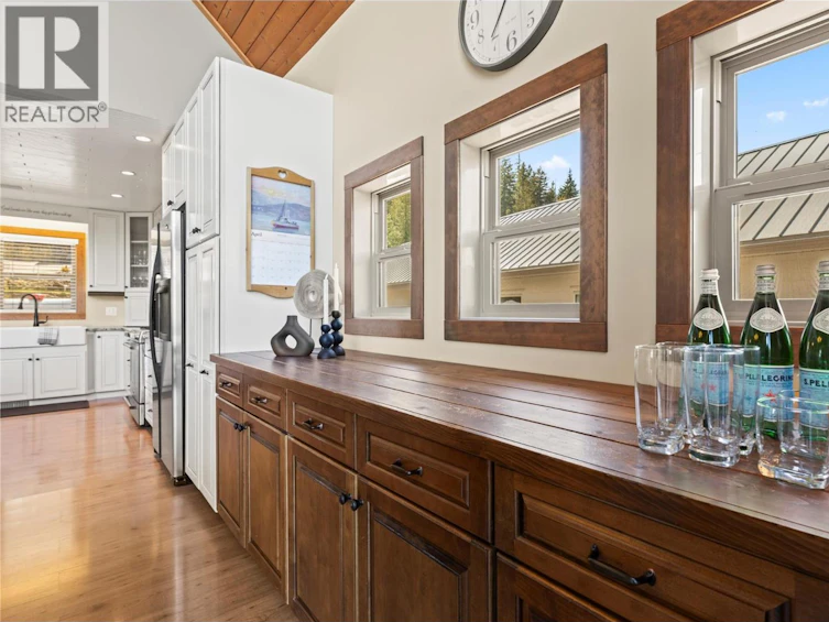 73-6421 Eagle Bay Road, Eagle Bay, BC, V0E 1T0 - 12
