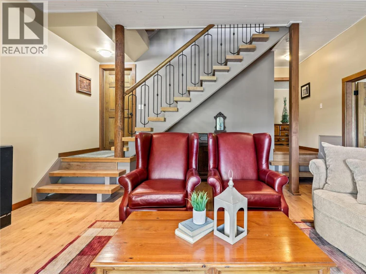 73-6421 Eagle Bay Road, Eagle Bay, BC, V0E 1T0 - 36