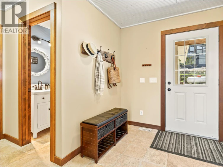73-6421 Eagle Bay Road, Eagle Bay, BC, V0E 1T0 - 4