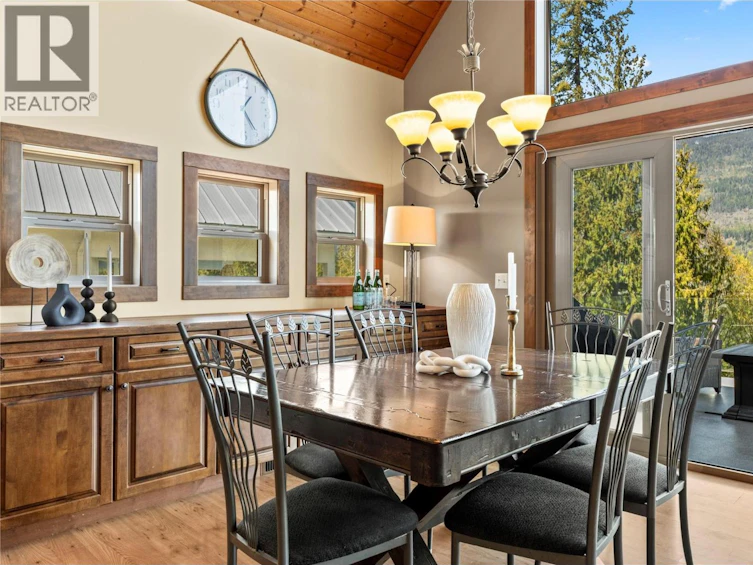 73-6421 Eagle Bay Road, Eagle Bay, BC, V0E 1T0 - 11