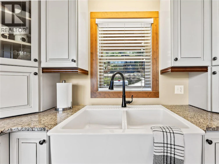 73-6421 Eagle Bay Road, Eagle Bay, BC, V0E 1T0 - 6