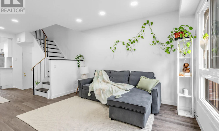 159-275 Broadview Avenue