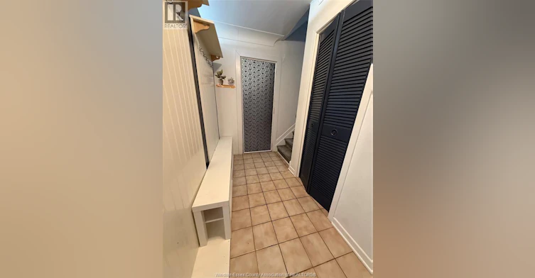 UPPER-888 Cataraqui Street, Windsor, ON, N9A 3P4 - 6