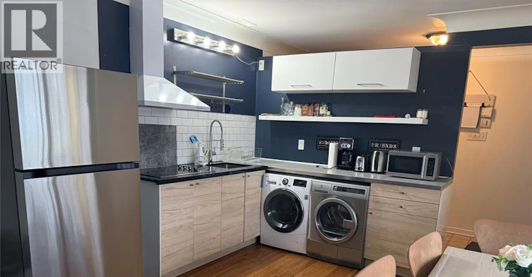 UPPER-888 Cataraqui Street, Windsor, ON, N9A 3P4 - 2