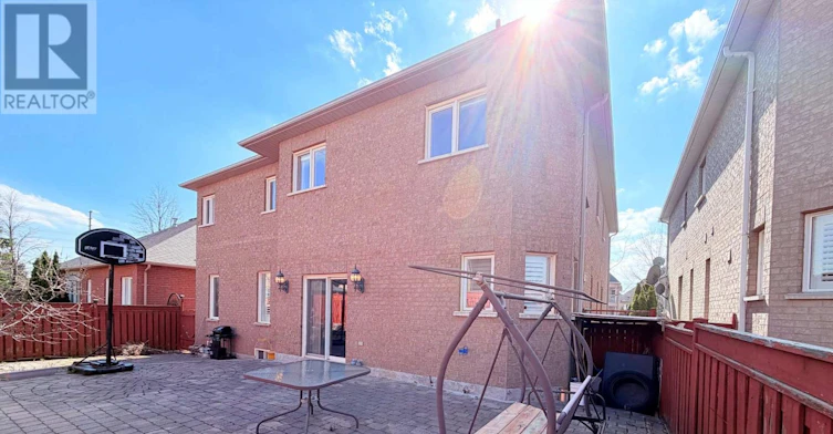 9 Saint Clare Boulevard, Vaughan, ON, L4H 2A2 - 42