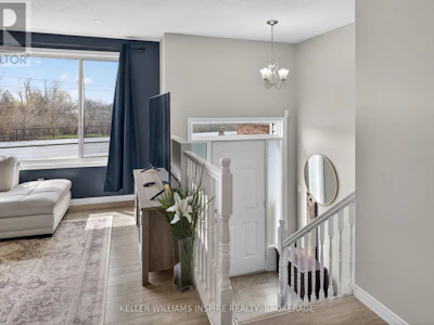 120 Murray Street NORTH - 3