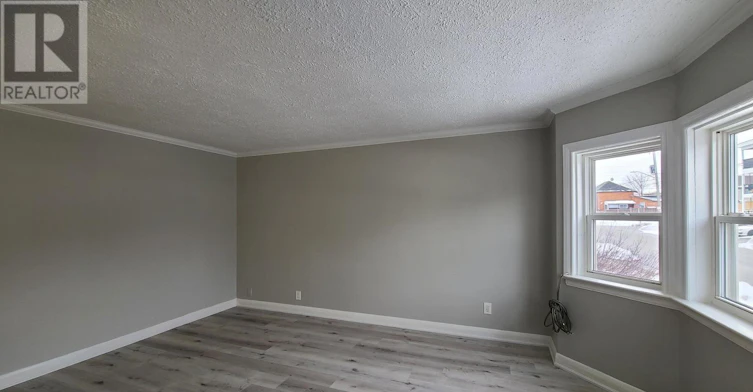 UPPER-201 Celina Street, Oshawa, ON, L1H 4N7 - 6