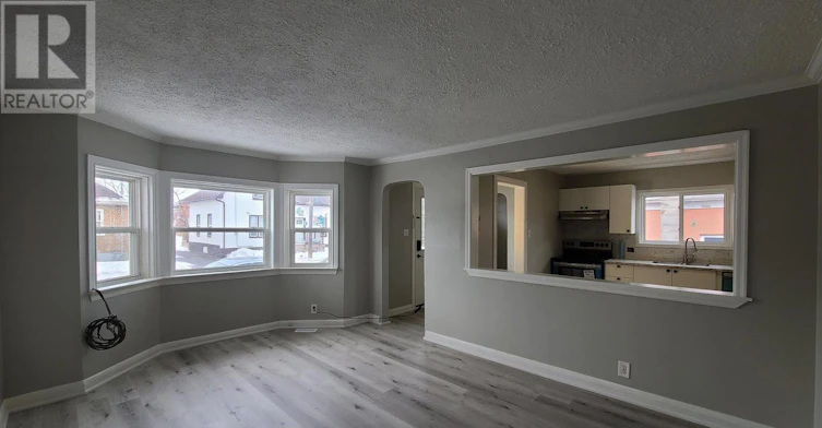 UPPER-201 Celina Street, Oshawa, ON, L1H 4N7 - 8