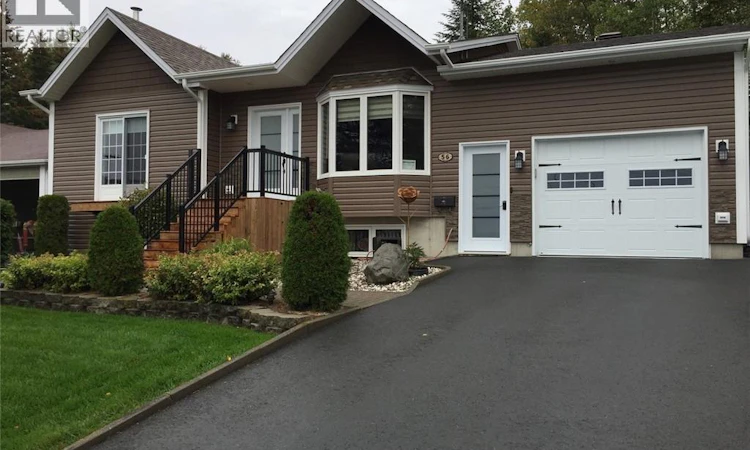 56 Des Gouverneurs Street