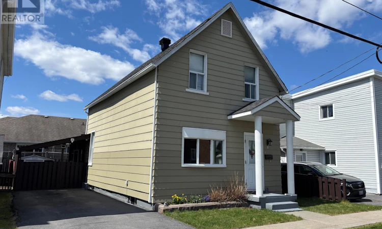 4 Seymour Avenue