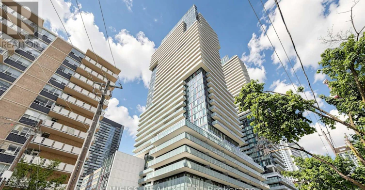 520-185 Roehampton Avenue, Toronto, ON, M4P 0C6 - 2