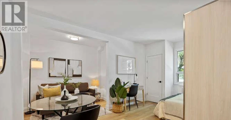 16-134 Carlton Street, Toronto, ON, M5A 2K1 - 2