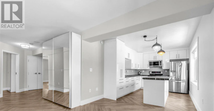 901 Pape Avenue, Toronto, ON, M4K 3V1 - 6