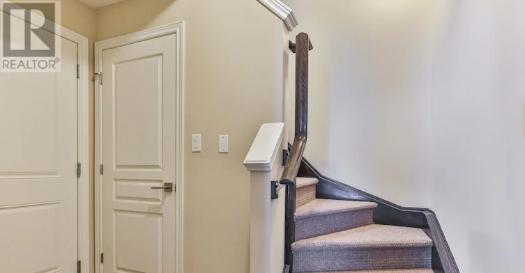 2 Egleston Lane, Hamilton, ON, L9G 0G7 - 5