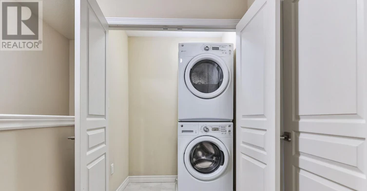 2 Egleston Lane, Hamilton, ON, L9G 0G7 - 27
