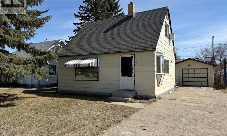 598 Prince Edward Street
