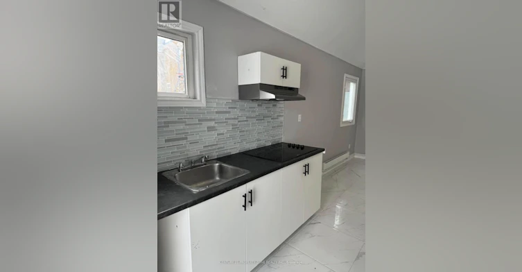 477 Melvin Avenue, Hamilton, ON, L8H 2L8 - 3