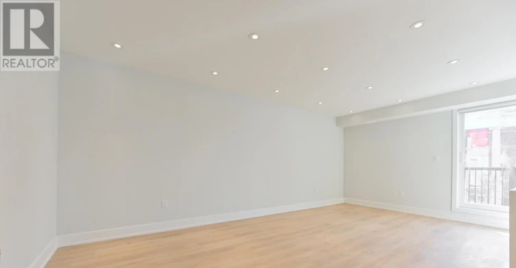UPPER-997 Dufferin Street, Toronto, ON, M6H 4B2 - 8