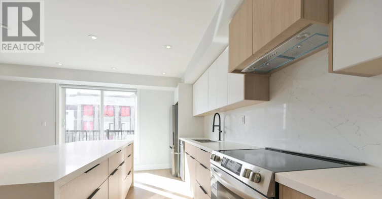 UPPER-997 Dufferin Street, Toronto, ON, M6H 4B2 - 4