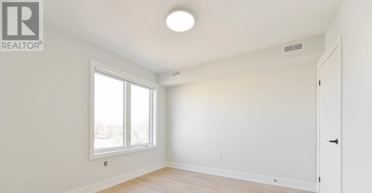 UPPER-997 Dufferin Street, Toronto, ON, M6H 4B2 - 12