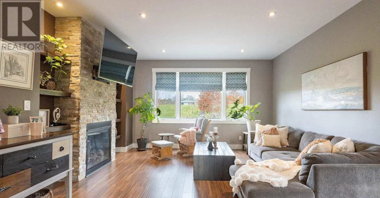 536 Juliana Drive, Strathroy, ON, N0L 1W0 - 6