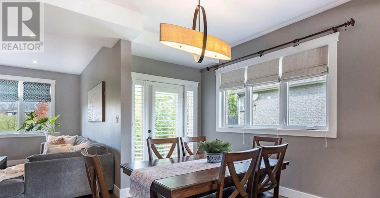 536 Juliana Drive, Strathroy, ON, N0L 1W0 - 9