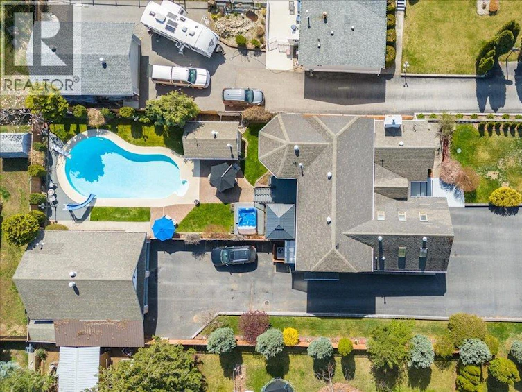 1063 Bridgeview Crescent, Castlegar, BC, V1N 3H7 - 2