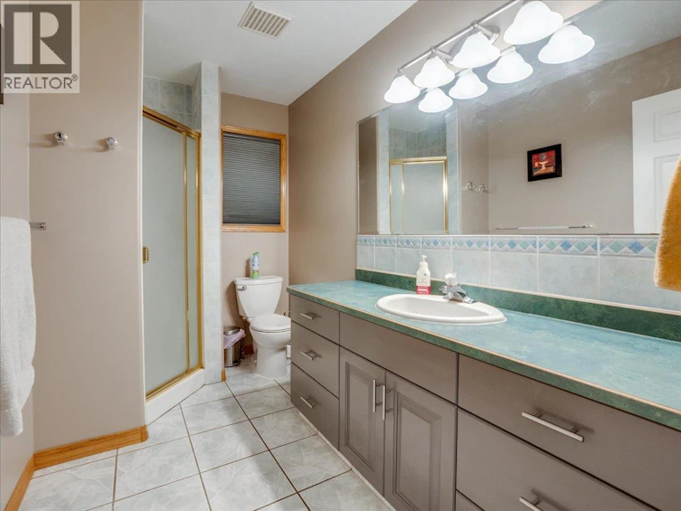 1063 Bridgeview Crescent, Castlegar, BC, V1N 3H7 - 65