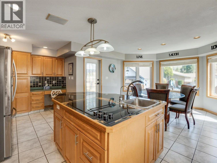 1063 Bridgeview Crescent, Castlegar, BC, V1N 3H7 - 36