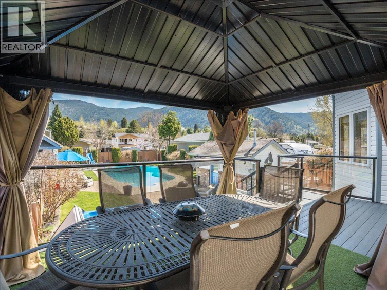 1063 Bridgeview Crescent, Castlegar, BC, V1N 3H7 - 11