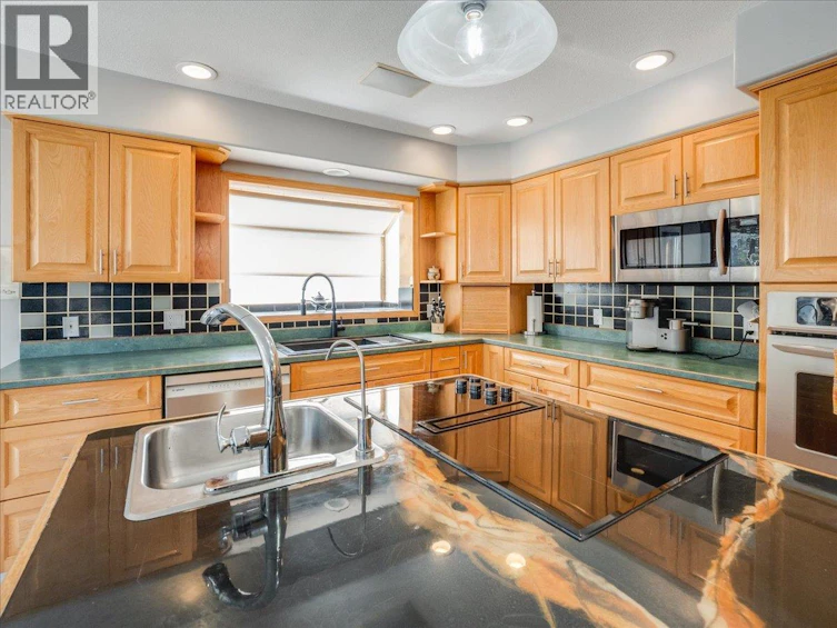 1063 Bridgeview Crescent, Castlegar, BC, V1N 3H7 - 31