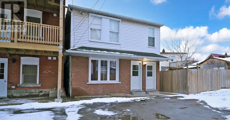 C1-1129 Cannon Street E, Hamilton, ON, L8L 2J7 - 2