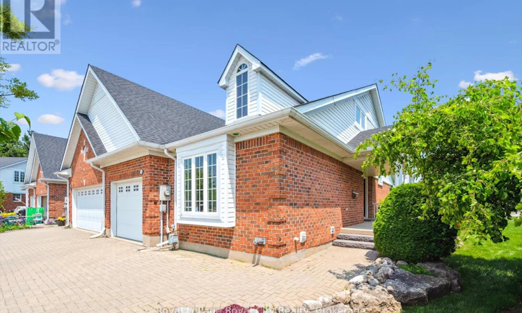 105 Riverwalk Place