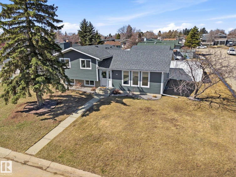 9522 95 Street, Morinville, AB, T8R 1H9 - 2