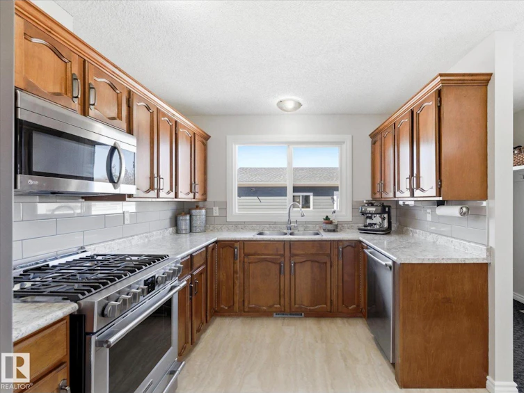 9522 95 Street, Morinville, AB, T8R 1H9 - 16