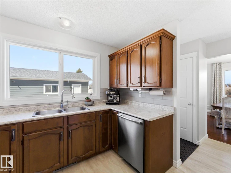 9522 95 Street, Morinville, AB, T8R 1H9 - 18