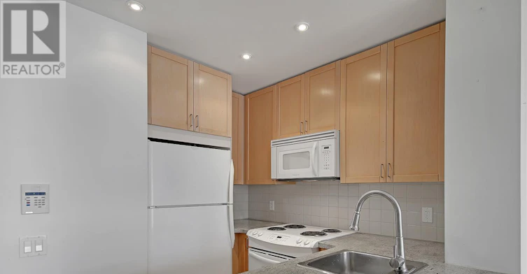1204-85 Bloor Street E, Toronto, ON, M4W 3Y1 - 6