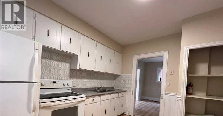 MAIN-1315 Lincoln Road, Windsor, ON, N8Y 2J2 - 5