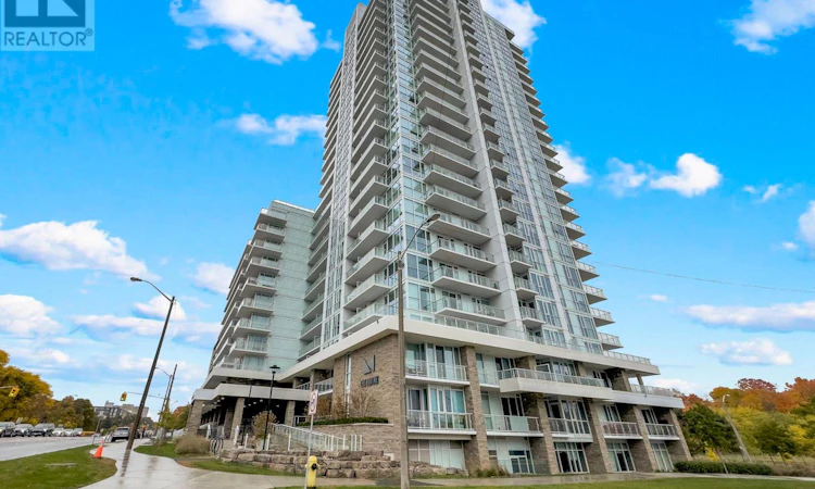 810-10 Deerlick Court